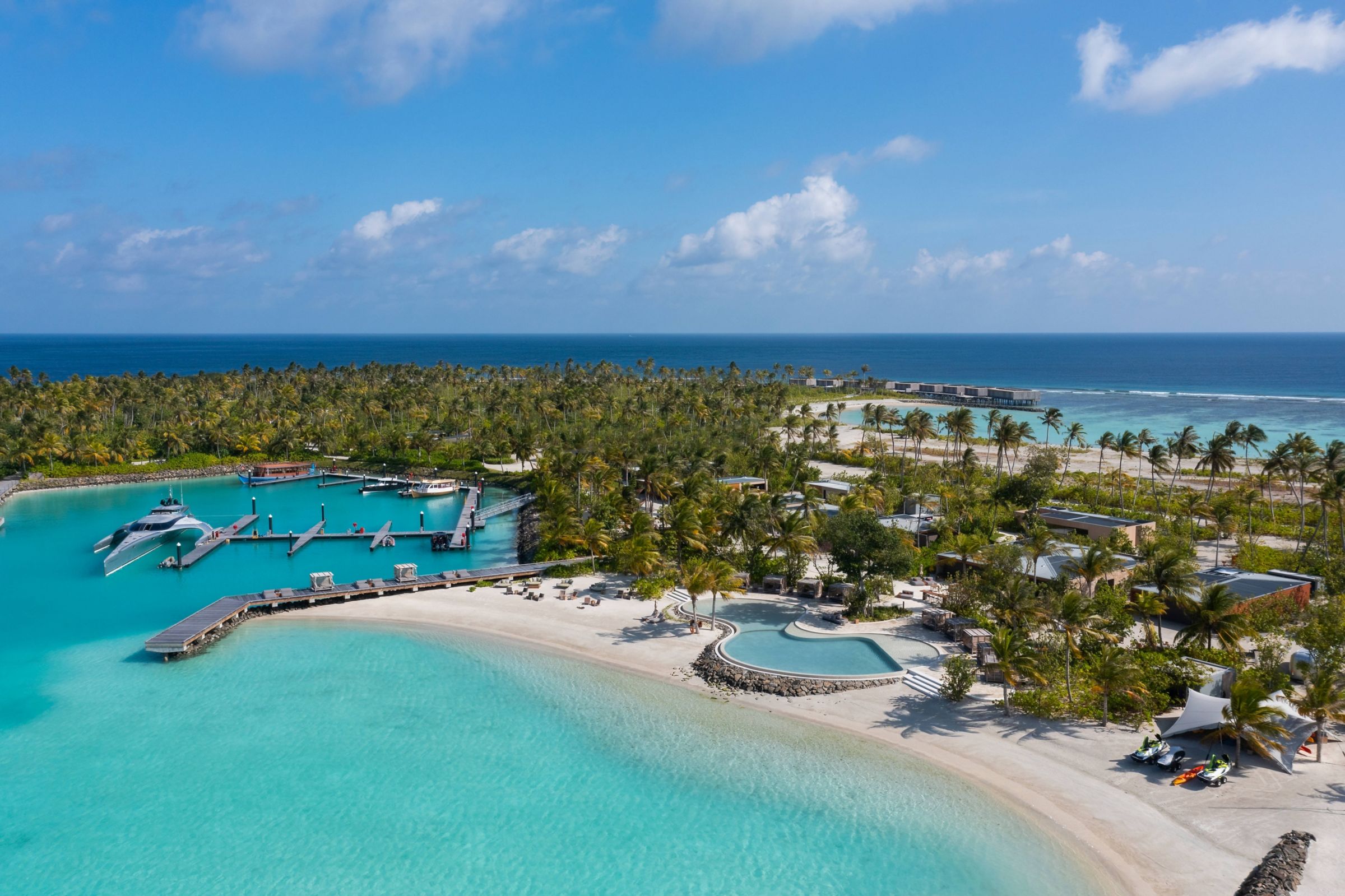 IWAU at The Ritz-Carlton Maldives, Fari Islands thumbnail 2